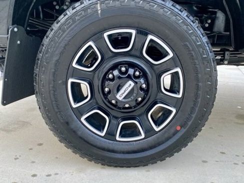 New 2026 Ford F350 Platinum image 9