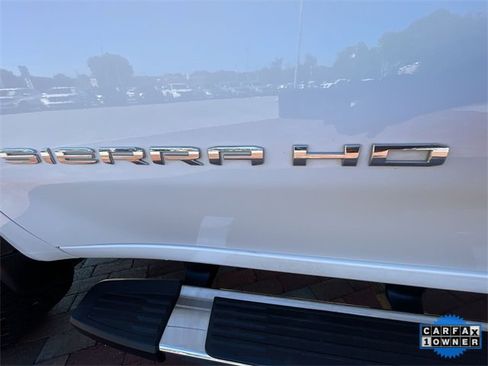 Used 2024 GMC Sierra 2500 SLT w/ SLT Premium Package image 25