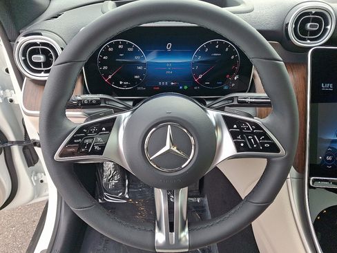 New 2026 Mercedes-Benz GLC 300 4MATIC image 17