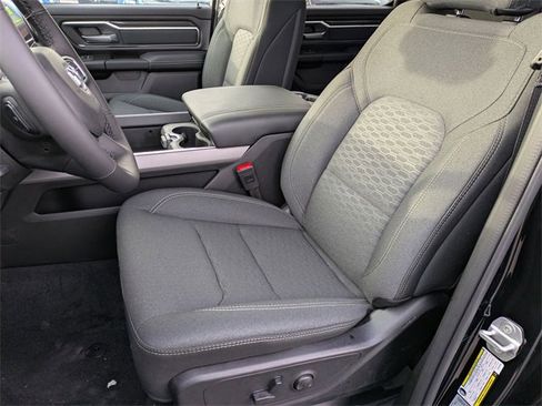 New 2026 RAM 1500 4x4 Crew Cab image 11