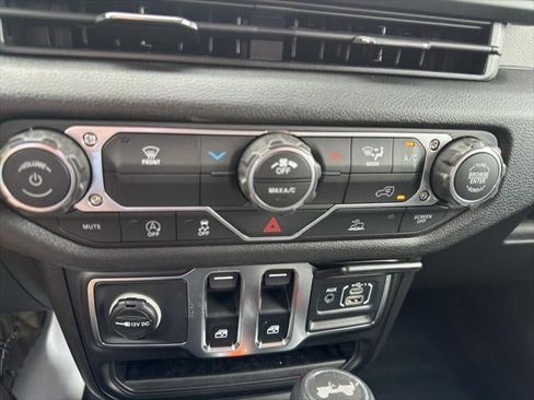 New 2026 Jeep Wrangler Sport AWD/4WD image 34