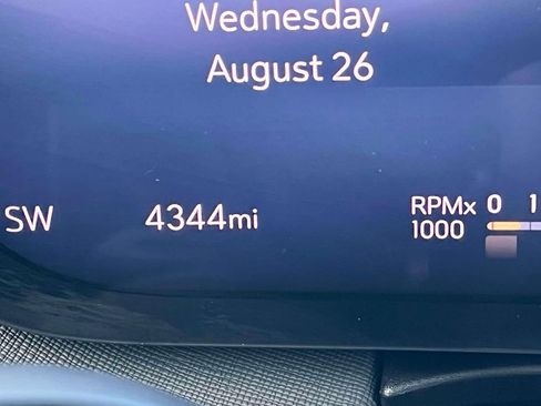 Certified 2026 Buick Enclave Sport Touring w/ Power Package FWD image 39