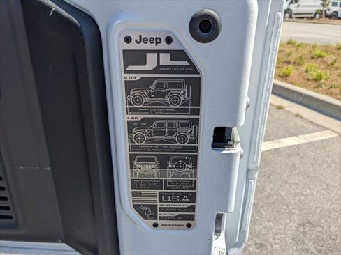 Certified 2025 Jeep Wrangler Unlimited Sport S 4xe AWD/4WD image 46