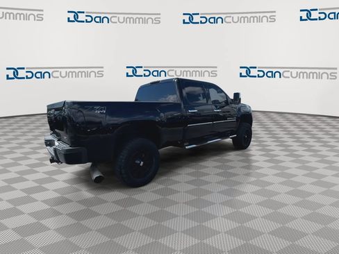 Used 2012 GMC Sierra 2500 Denali w/ Suspension Package, Off-Road AWD/4WD image 9