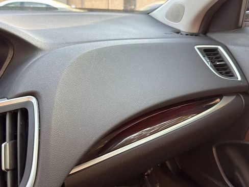 Used 2015 Acura TLX FWD image 39