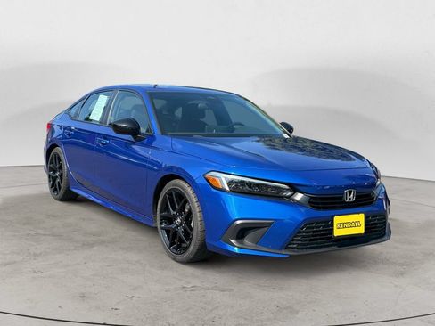 Used 2024 Honda Civic Sport image 3