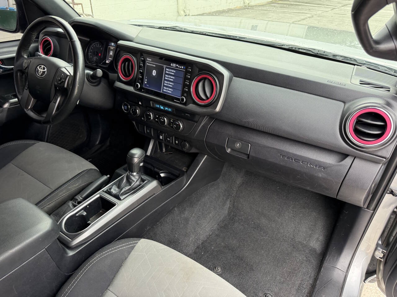 Used 2021 Toyota Tacoma TRD Off-Road AWD/4WD image 44