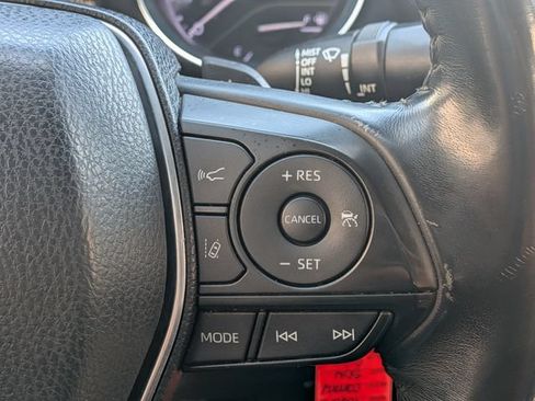 Used 2020 Toyota Camry SE FWD image 24
