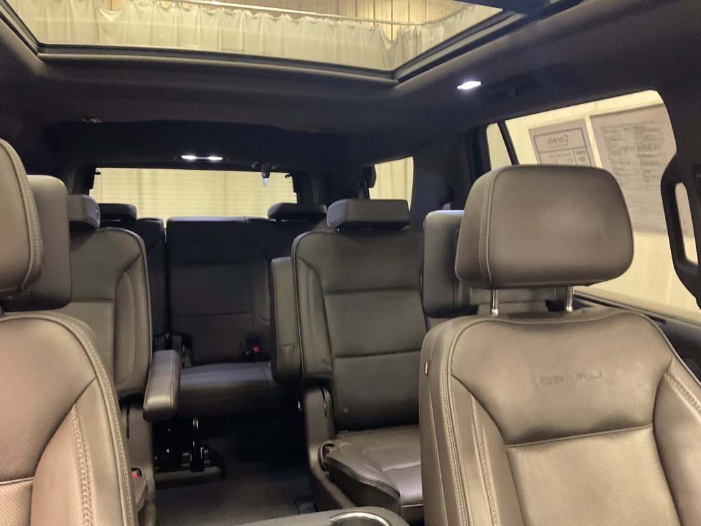 Used 2024 GMC Yukon Denali w/ Denali Reserve Package AWD/4WD image 30