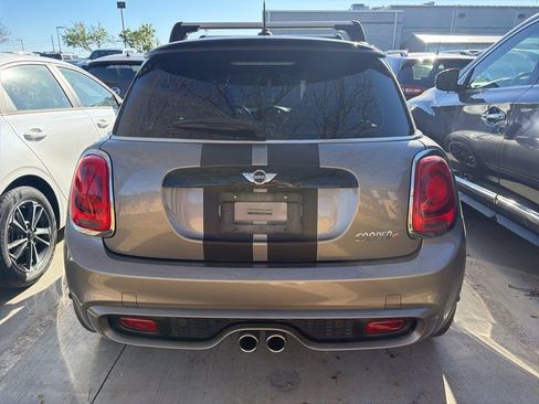 Used 2018 MINI Cooper S image 6
