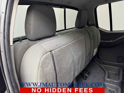 Used 2019 Nissan Frontier SV image 18