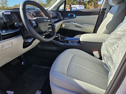 New 2026 Kia Sorento S image 7