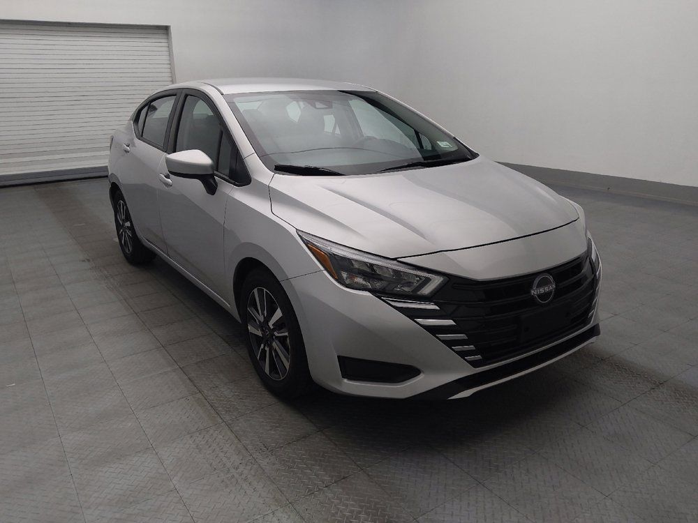 Used 2025 Nissan Versa SV FWD image 13