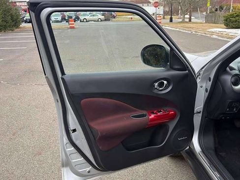 Used 2013 Nissan Juke SL image 32