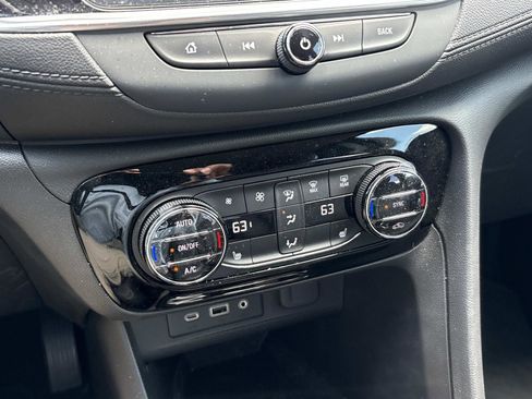 Used 2022 Buick Encore GX Essence w/ Advanced Technology Package FWD image 25
