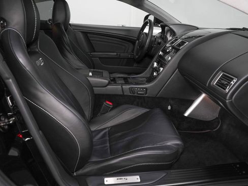 Used 2010 Aston Martin DBS Coupe image 25