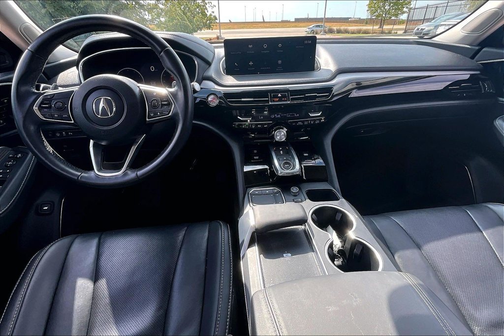 Used 2023 Acura MDX w/ Technology Package AWD/4WD image 17