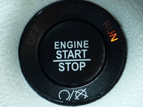 Used 2021 Jeep Cherokee Latitude Plus image 53