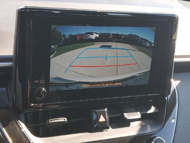 Used 2025 Toyota Corolla LE FWD image 24