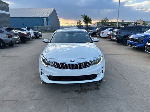 Used 2017 Kia Optima EX FWD image 5