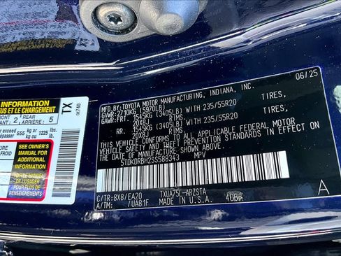 Used 2025 Toyota Highlander XSE AWD/4WD image 37