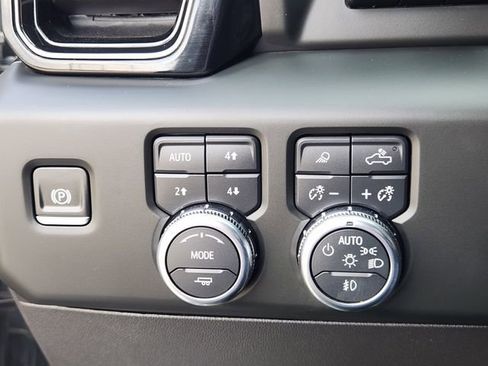 Certified 2024 GMC Sierra 1500 AT4 w/ Technology Package image 22