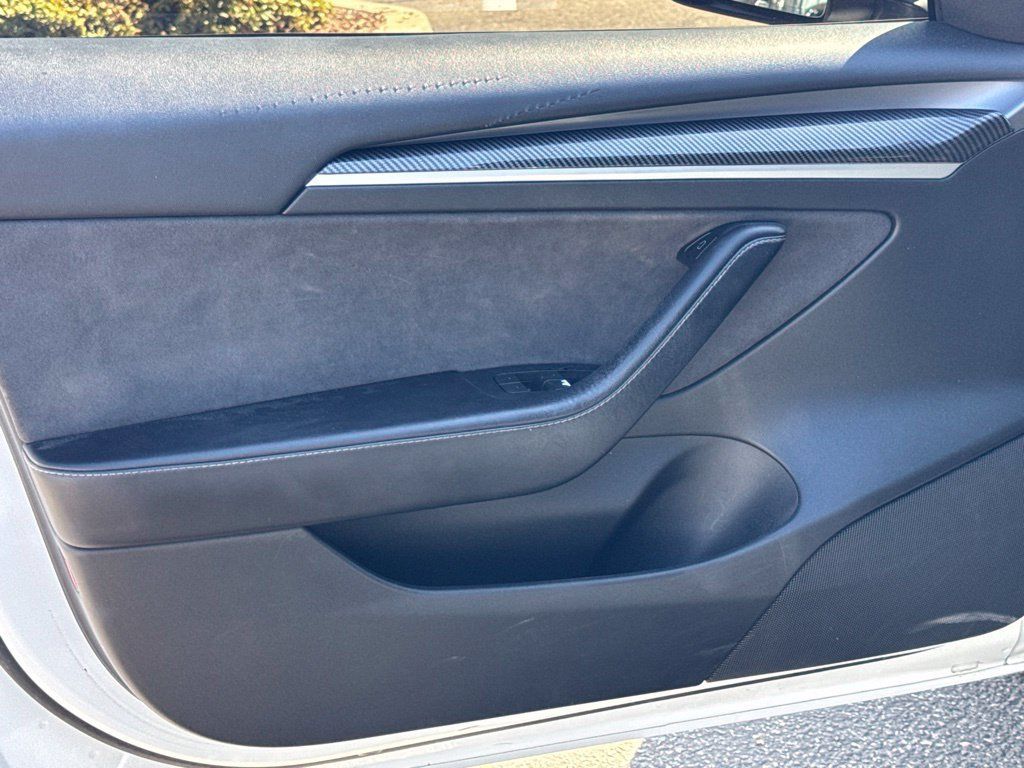 Used 2023 Tesla Model 3 Standard Range RWD image 23