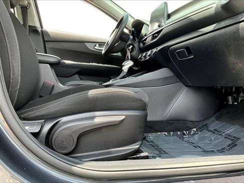 Used 2021 Kia Forte LXS FWD image 33