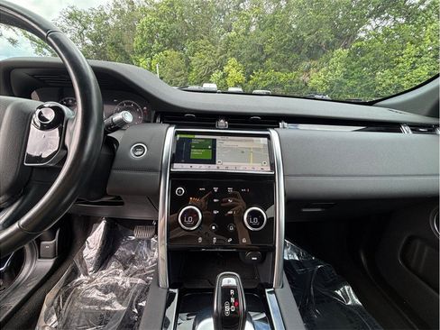 Used 2020 Land Rover Discovery Sport SE AWD/4WD image 11