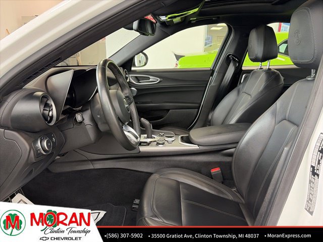 Used 2024 Alfa Romeo Giulia Ti RWD image 15