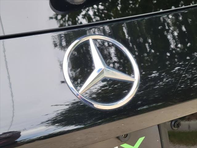 Used 2022 Mercedes-Benz GLC 300 4MATIC w/ Premium Package Lite image 8
