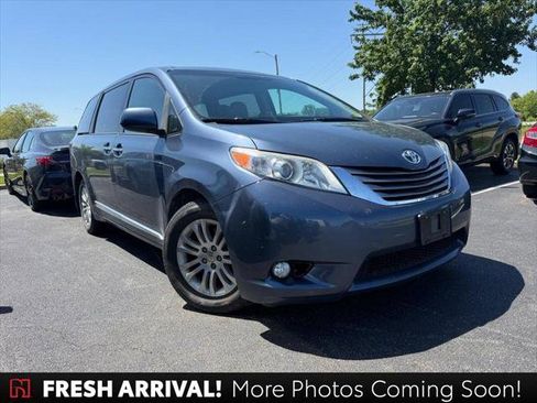 Certified 2016 Toyota Sienna XLE w/ Protection Package FWD image 1