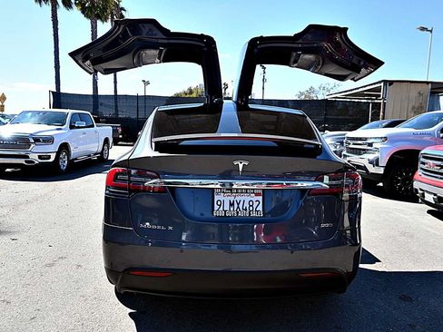 Used 2016 Tesla Model X 90D AWD/4WD image 31