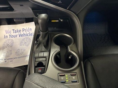 Used 2022 Toyota Camry XSE w/ Navigation Package FWD image 19