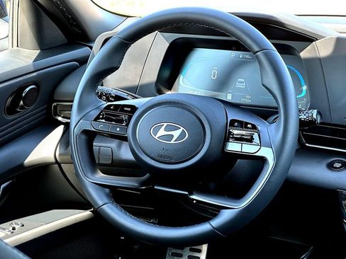 Used 2026 Hyundai Elantra Sport FWD image 32