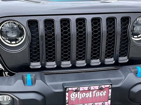 Certified 2023 Jeep Wrangler Unlimited Rubicon 4xe AWD/4WD image 29