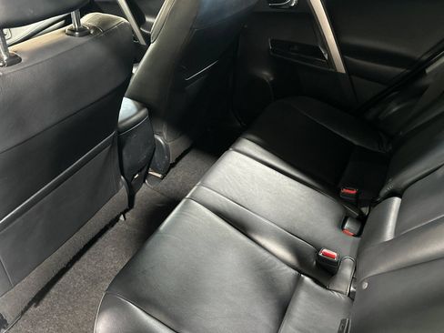 Used 2016 Toyota RAV4 Limited w/ Cargo Management Package AWD/4WD image 4
