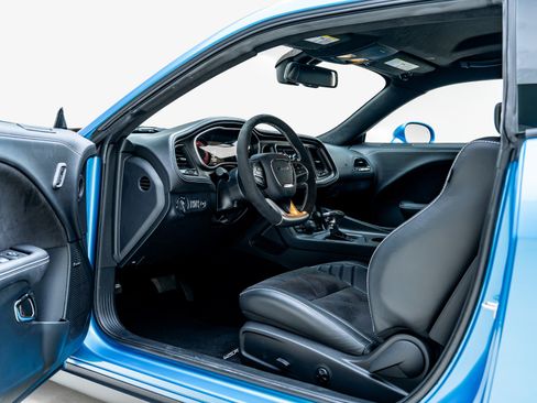 Used 2023 Dodge Challenger SRT Hellcat Redeye RWD image 3