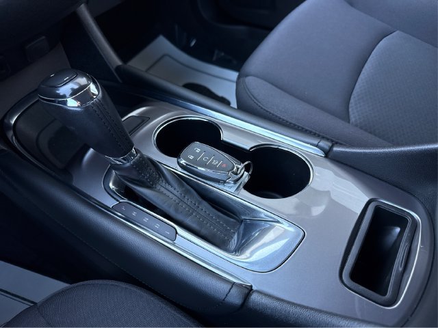 Used 2017 Chevrolet Malibu LT FWD image 33