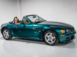 Used 1999 BMW Z3 2.5i RWD video 1