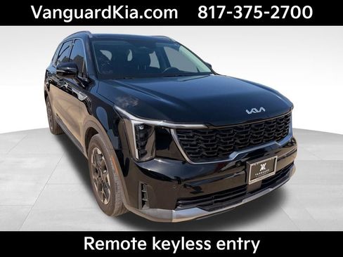 Certified 2025 Kia Sorento S w/ Panoramic Sunroof Package image 5