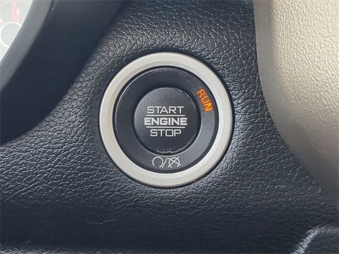 Used 2019 RAM 2500 Laramie image 30