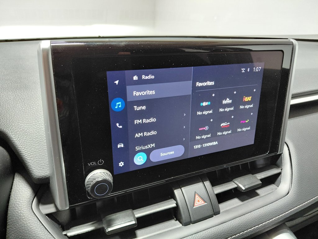 Used 2025 Toyota RAV4 XLE w/ Weather Package AWD/4WD image 33