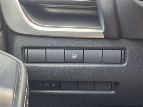 Used 2022 Nissan Rogue SV image 20