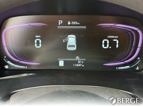 Used 2025 Kia Soul LX w/ LX Technology Package FWD image 35