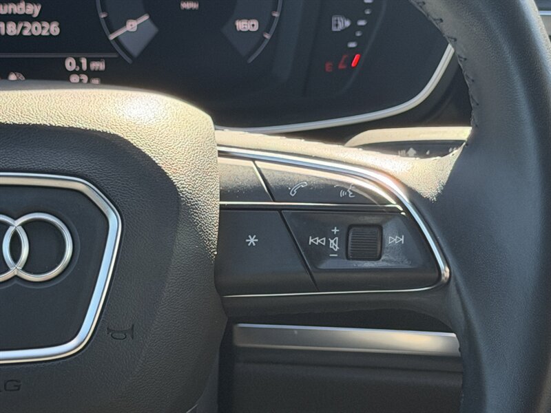 Used 2020 Audi Q3 2.0T Premium AWD/4WD image 22