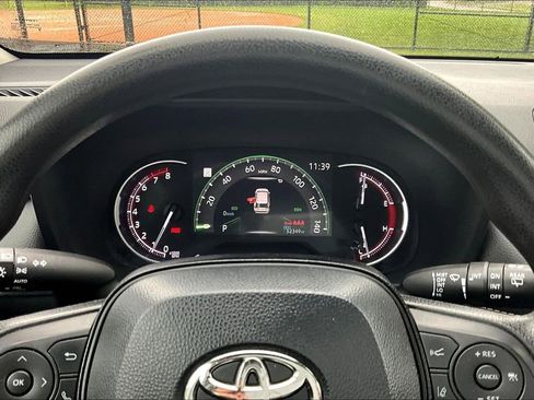 Used 2024 Toyota RAV4 XLE FWD image 14