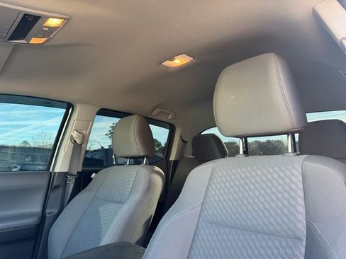 Used 2022 Toyota Tacoma SR5 image 13