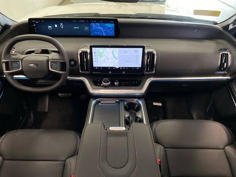 New 2026 Ford Expedition Platinum image 45