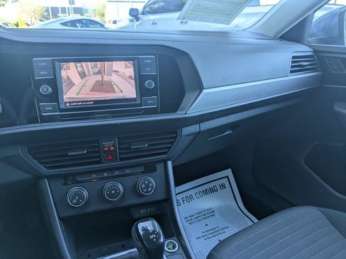 Used 2023 Volkswagen Jetta S FWD image 9
